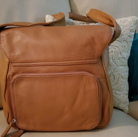 Giani Bernini Crossbody Leather Bag - Picture 2 of 6